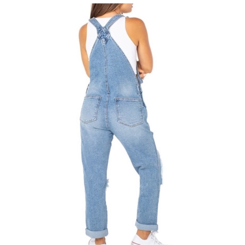 Trending Red Hot fabulous distressed denim PINK Celebrity overalls 🔥🔥🔥